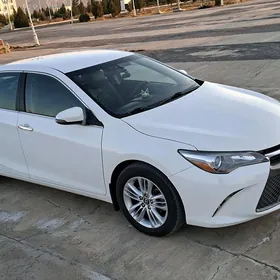 Toyota Camry 2016