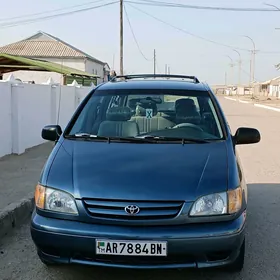 Toyota Sienna 2003