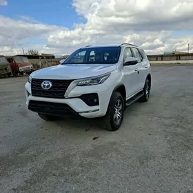 Toyota Fortuner 2025