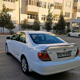 Toyota Camry 2004