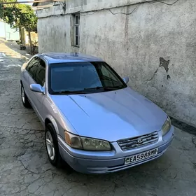 Toyota Camry 1997