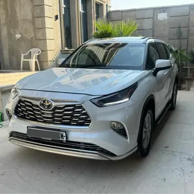 Toyota Highlander 2022