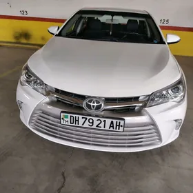 Toyota Camry 2016