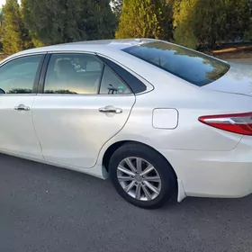 Toyota Camry 2016