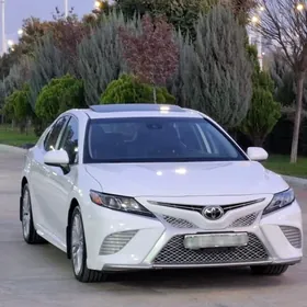 Toyota Camry 2020