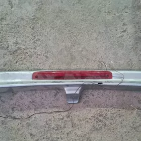 Spoyler Banan Спойлер