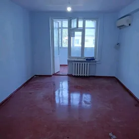 9mkr 4komnat kwartira satylýar