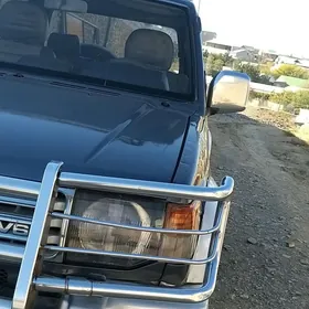 Mitsubishi Pajero 1994