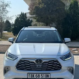 Toyota Highlander 2020