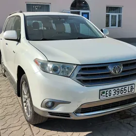 Toyota Highlander 2013