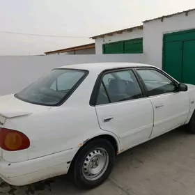 Toyota Corolla 2000