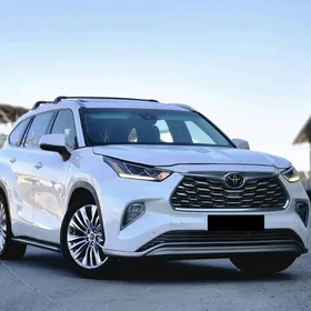 Toyota Highlander 2022
