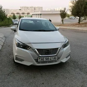 Nissan Versa 2019