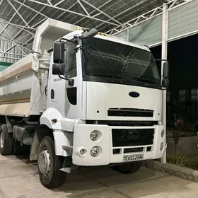 Ford Cargo 3535D 2015