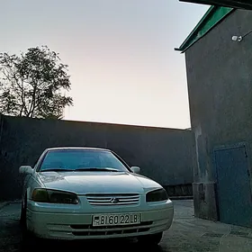 Toyota Camry 1999