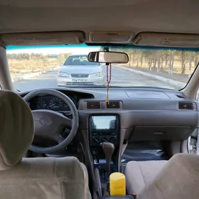 Toyota Camry 1999