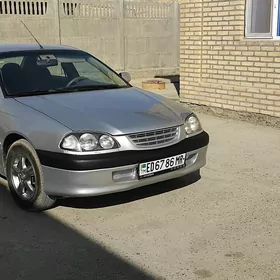 Toyota Avensis 2000