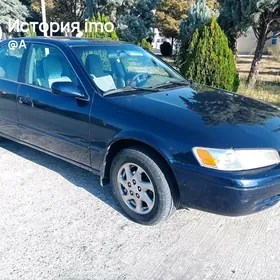 Toyota Camry 1999