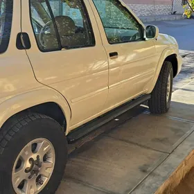 Nissan Pathfinder 2001