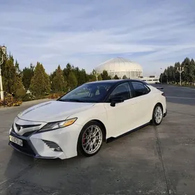 Toyota Camry 2020