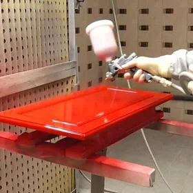 Mebel seha molyar işgär gerek