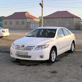 Toyota Camry 2011