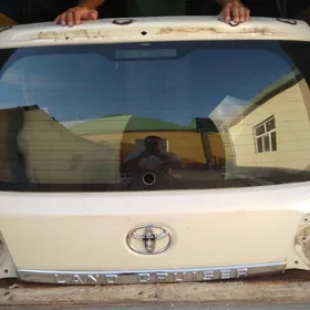 land crusers zatlary