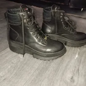 Ботинки