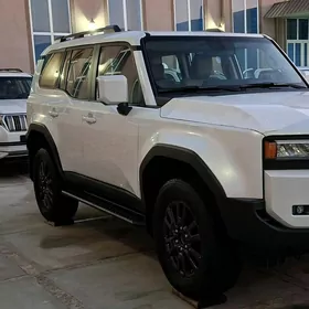 Toyota Land Cruiser Prado 2025