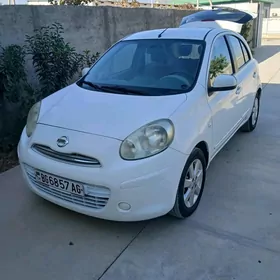 Nissan Tiida 2013