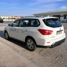 Nissan Pathfinder 2020