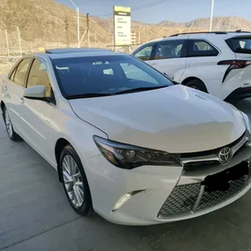 Toyota Camry 2016