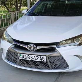 Toyota Camry 2017