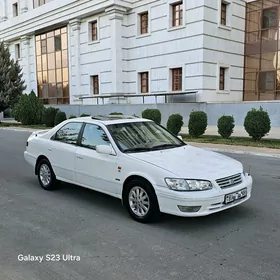 Toyota Camry 2001