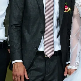 kastýum julbar penjek