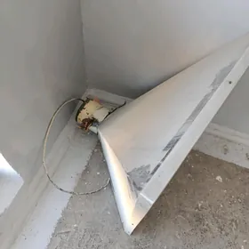 Вытяжка с мотором