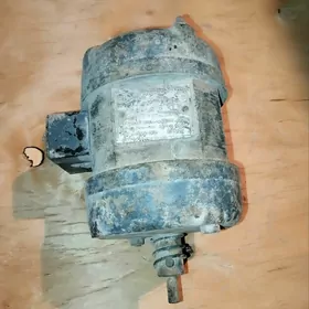 электродвигатель