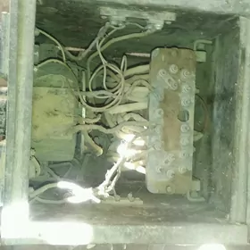 акумлятр зарядчик