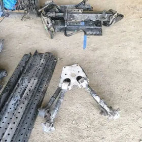 Volvo jymbo galstuk, ayak