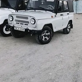 UAZ 469 2002