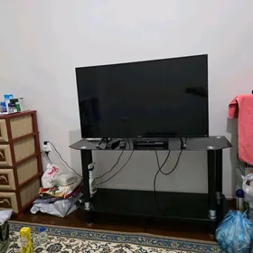 Televizor +podstawka