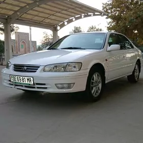 Toyota Camry 1998