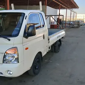 Kia Bongo 2011