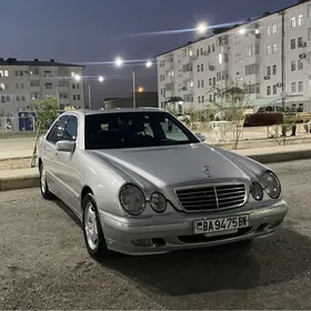 Mercedes-Benz E320 2002