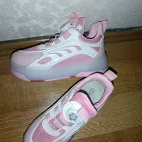 роликовые кроссовки/пенни борт