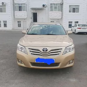Toyota Camry 2010