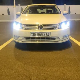 Volkswagen Passat 2011