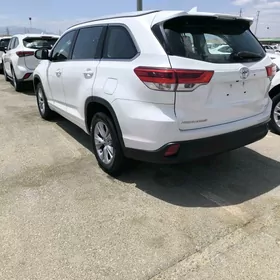 Toyota Highlander 2017