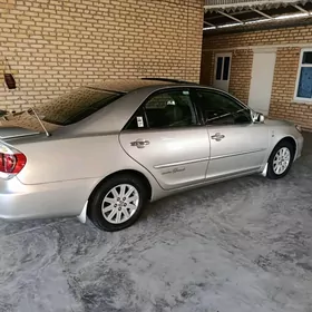 Toyota Camry 2004
