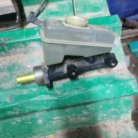 Главный цилиндр тормозной